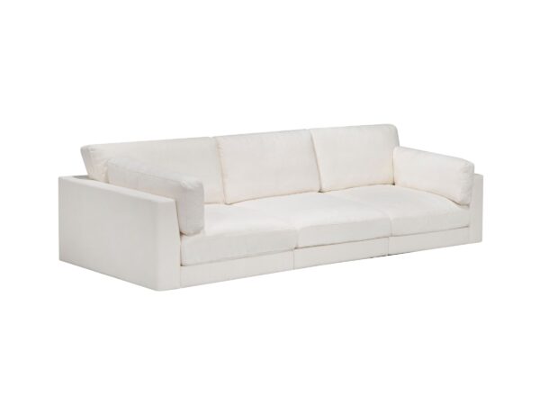 Nina - Image 11