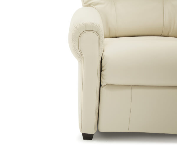 Zoe - Image 10